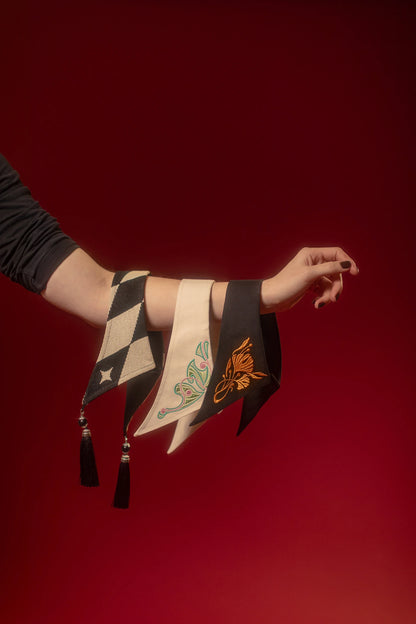 Cabaret | Green Fairy Collar